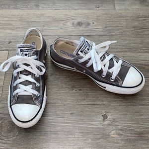 Grey Converse Sneakers - Low top Canvas